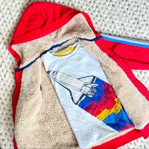 Mini Boden Boys sweatshirt & graphic T size 6-7